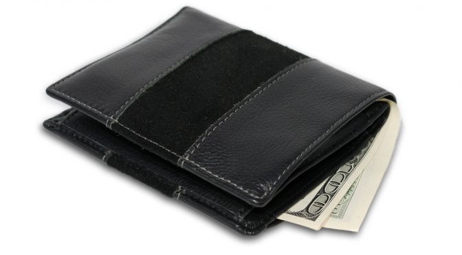 wallet money sticking out